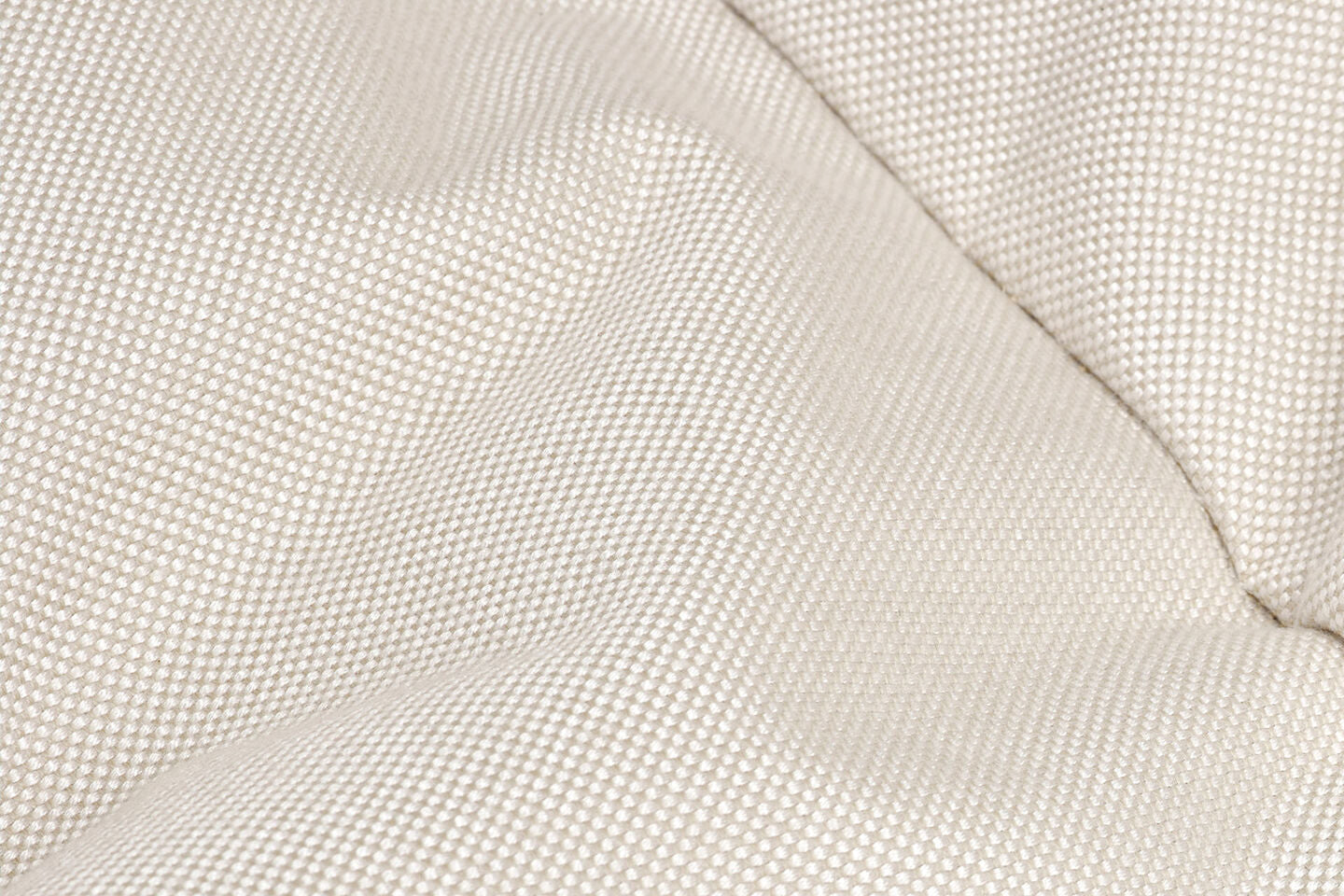 FATBOY Paletti - Nahaufnahme wetterbeständiges Material vom Bezug in beige